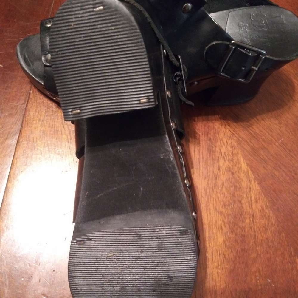 LJ SIMONE SANDAL - Picture 3 of 3